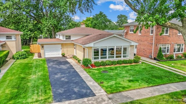 9310 Mansfield Ave, Morton Grove, IL 60053