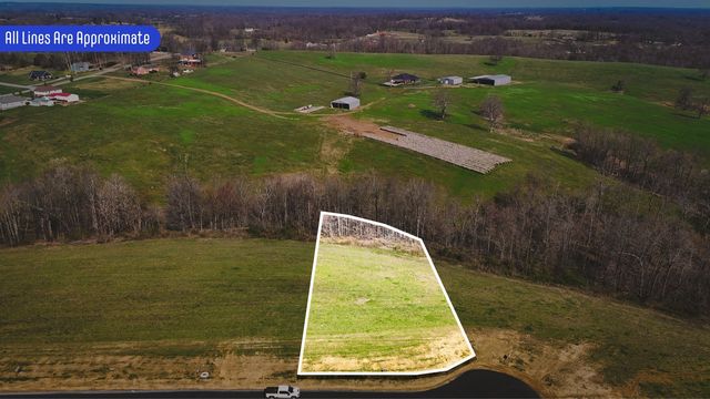 239 Daniel Ln #9, Westmoreland, TN 37186
