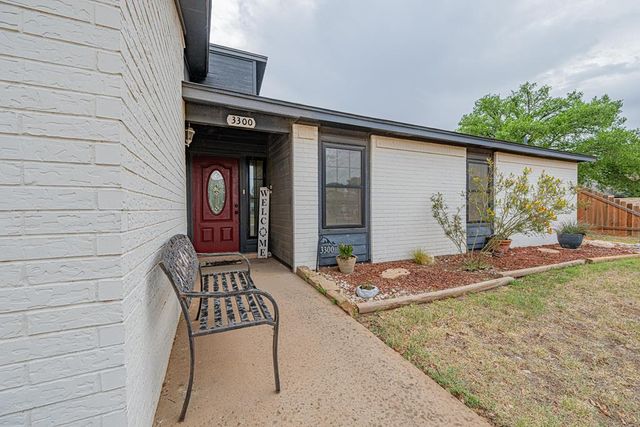 3300 Dentcrest Dr, Midland, TX 79707