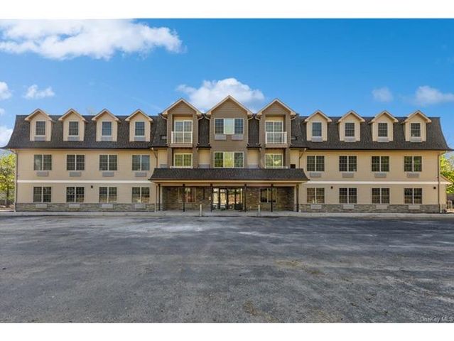 962 S  Route 9W #3H, Congers, NY 10920