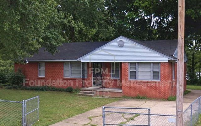 3827 University St, Memphis, TN 38127