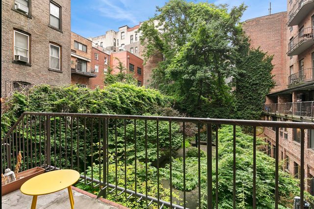 201 E  12th St #106, New York, NY 10003