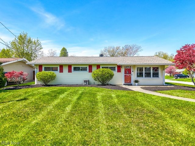9258 Coventry Dr, Northfield, OH 44067