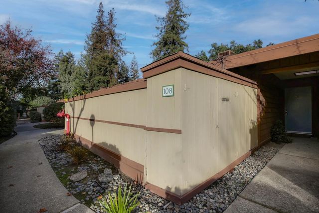 500 W  Middlefield Rd #108, Mountain View, CA 94043
