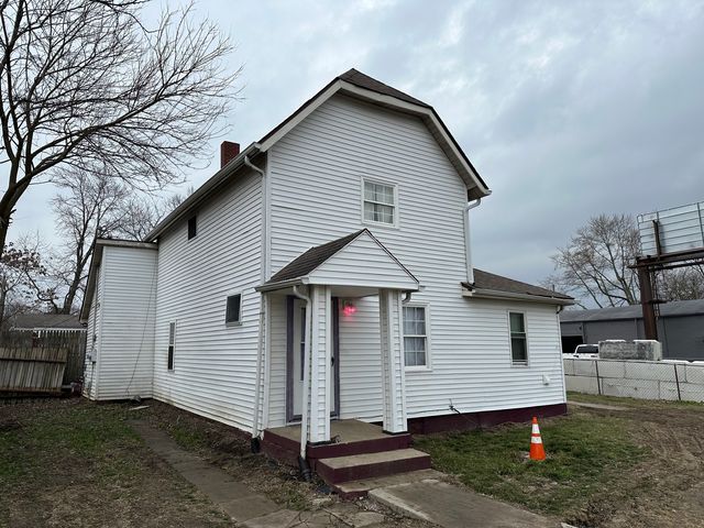 1730 Jackson St, Anderson, IN 46016