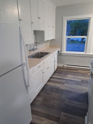 133 N  Monroe St #10, Merrill, OR 97633