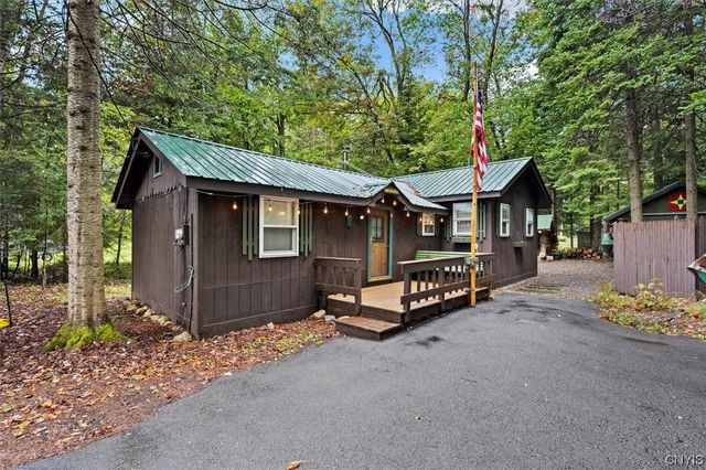 115 Onekio Rd, Old Forge, NY 13420