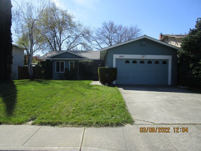 2827 Owens St, Fairfield, CA 94534