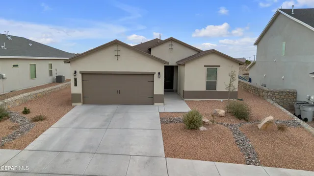 7624 Enchanted Ridge Dr, El Paso, TX 79911