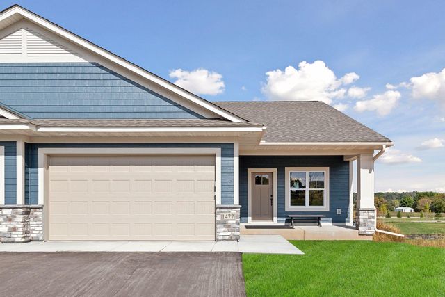 1477 Anchor Ave, River Falls, WI 54022