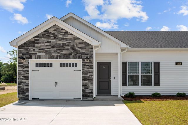4228 Laurel Ridge Drive #A, Greenville, NC 27834