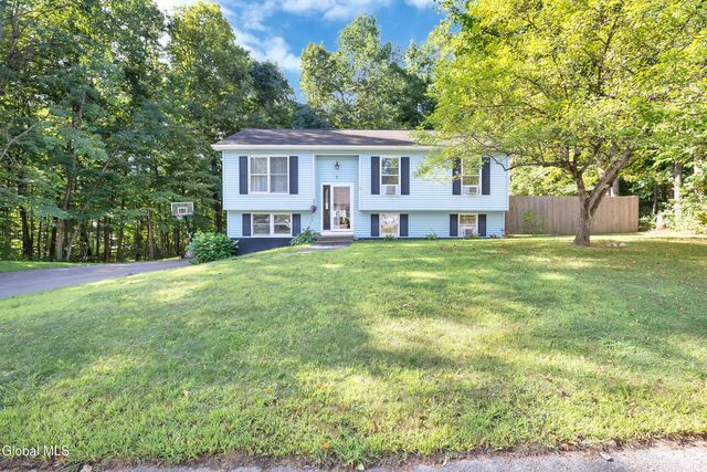 7 Mockingbird Lane, Queensbury, NY 12804