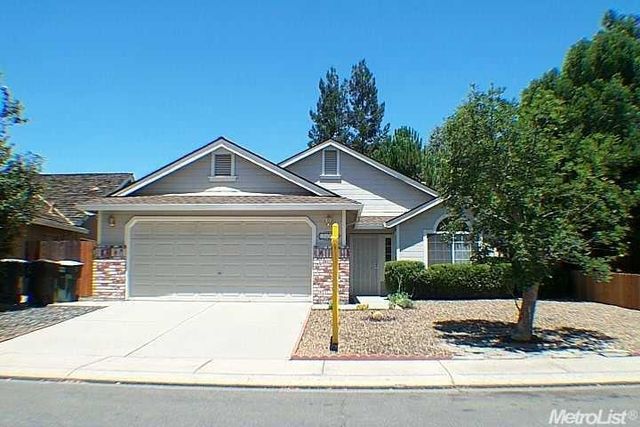 3805 Ellenboro Ave, Modesto, CA 95357