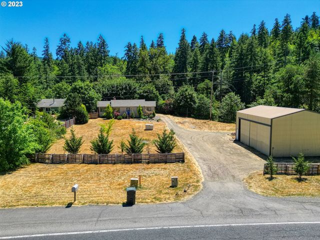 2766 State Highway 38, Drain, OR 97435