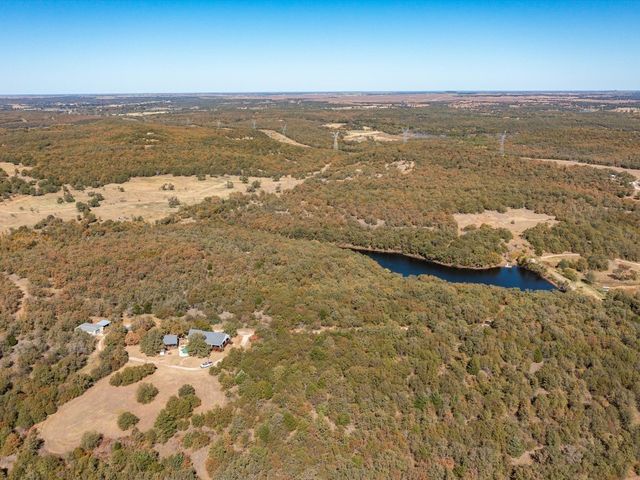 594 Private Road 295 Rd, Bowie, TX 76230