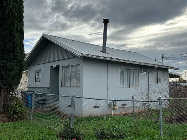 2417 A St, Oroville, CA 95966