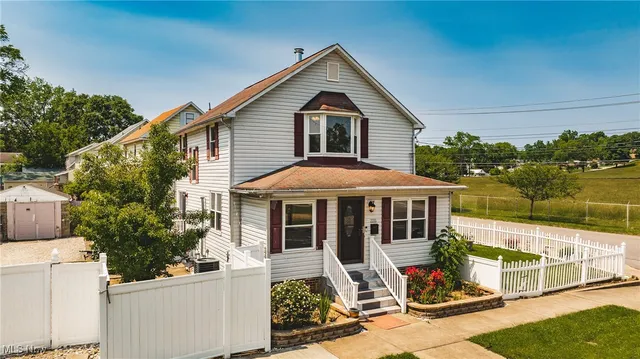 2211 Park Ave, Parkersburg, WV 26101
