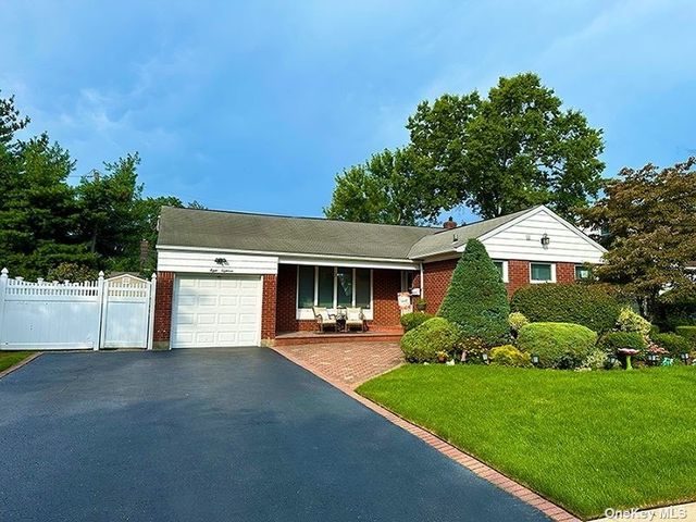 818 Bruce Drive, East Meadow, NY 11554