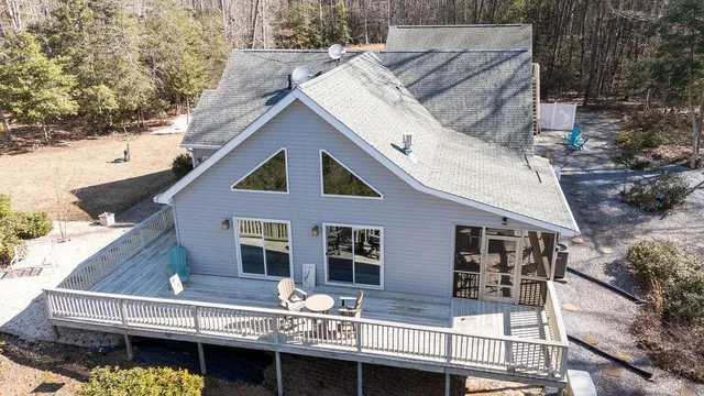 561 Skipjack Ln, Heathsville, VA 22473