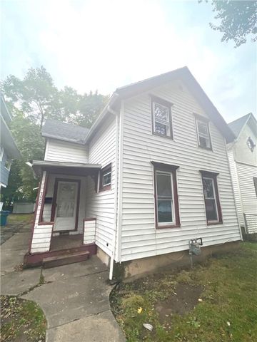 326 Cottage St, Rochester, NY 14611
