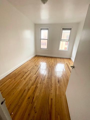 25 Beaver St #3L, Brooklyn, NY 11206