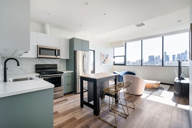 2500 Wilshire Blvd #426, Los Angeles, CA 90057