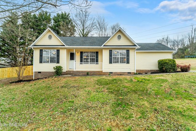 2742 Timberline Dr, Maryville, TN 37801
