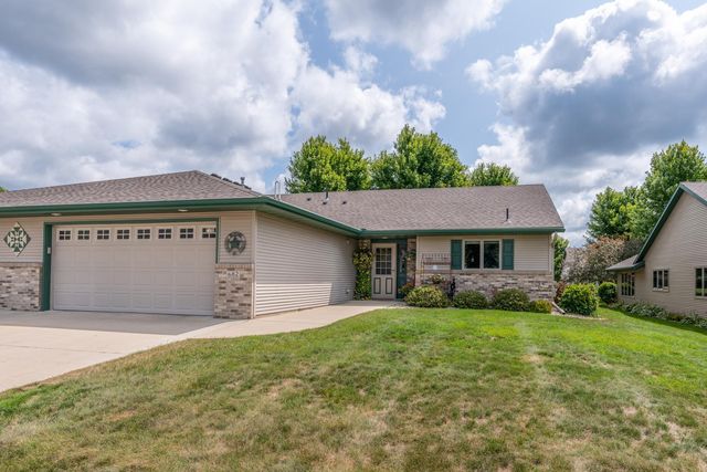 682 W  River Dr, New London, MN 56273