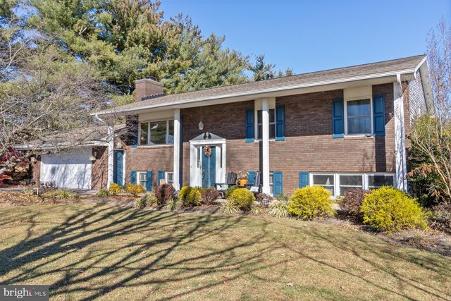 1000 Cindy Ln, Westminster, MD 21157