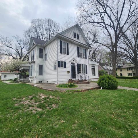 502 S  2nd St, Clinton, MO 64735