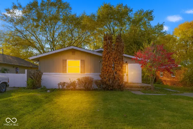 330 N  Hugo St, Indianapolis, IN 46229