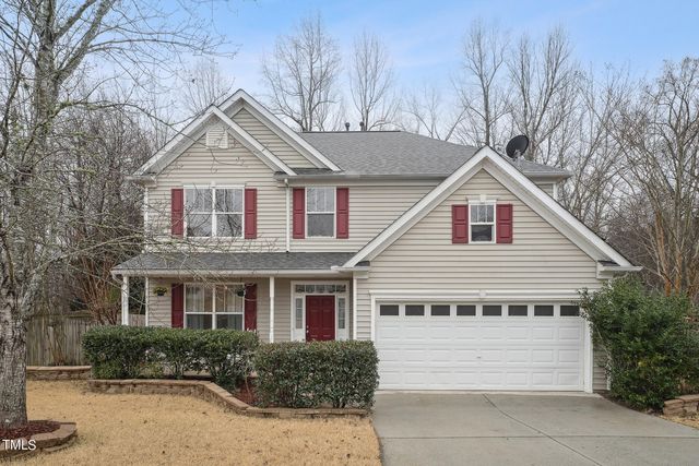 400 Stobhill Ln, Holly Springs, NC 27540