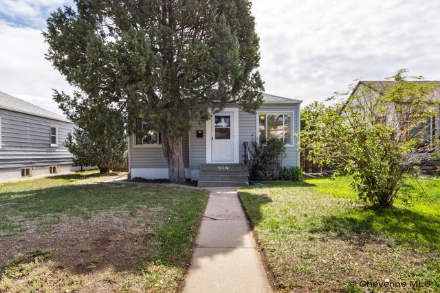 1517 E  16th St, Cheyenne, WY 82001