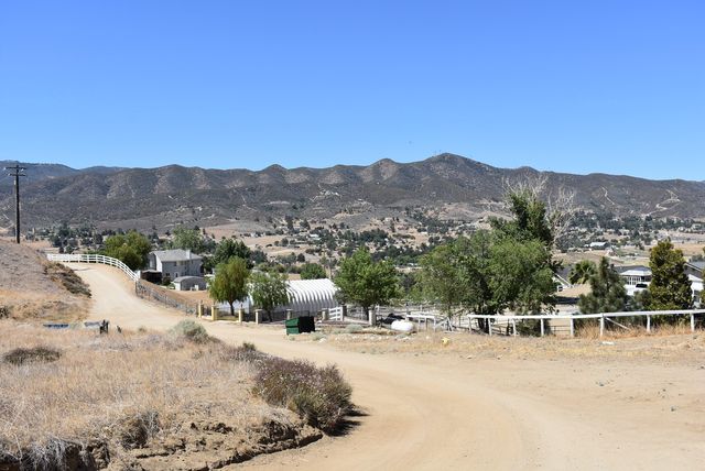Shallow Springs Rd, Leona Valley, CA 93551