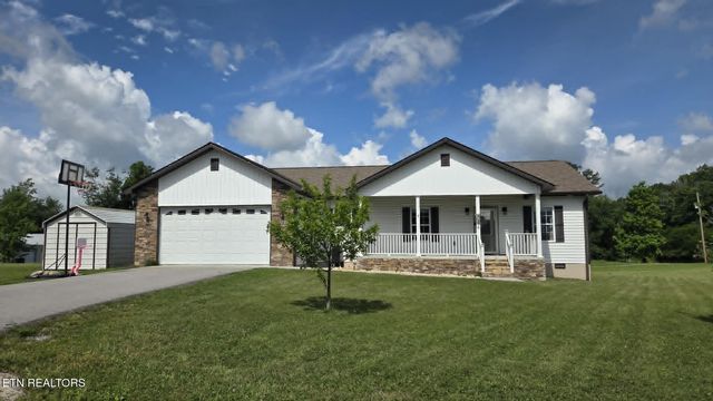 106 Maca Ridge Cir, Clarkrange, TN 38553