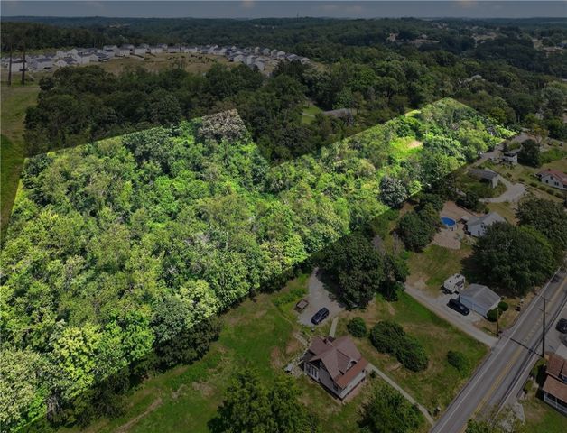 Montour St, Imperial, PA 15126