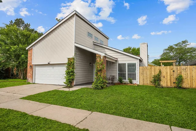 3711 Moss Tree Rd, Houston, TX 77043