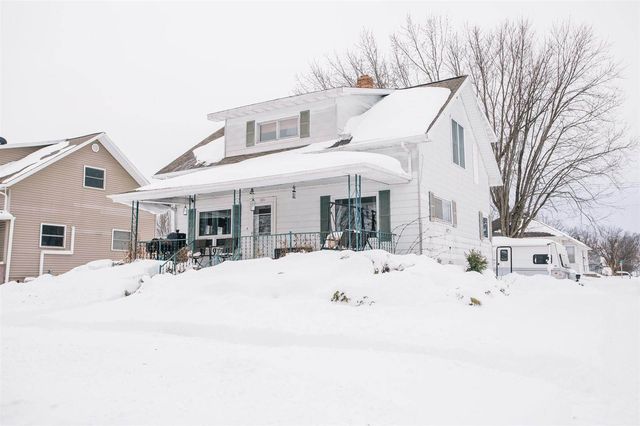 101 S  West St, Loyal, WI 54446