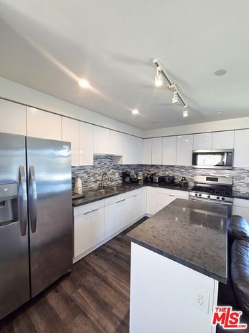 2651 S  Hobart Blvd #1, Los Angeles, CA 90018