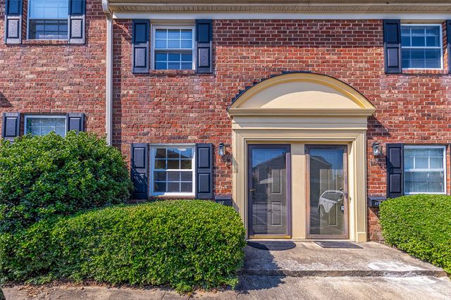 2530 E  North St #11-E, Greenville, SC 29615