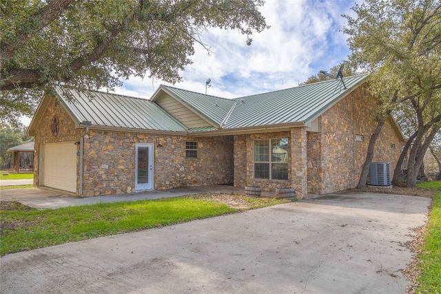 7307 Feather Bay Blvd, Brownwood, TX 76801
