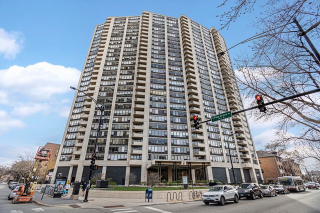 3930 N  Pine Grove Ave #709, Chicago, IL 60613