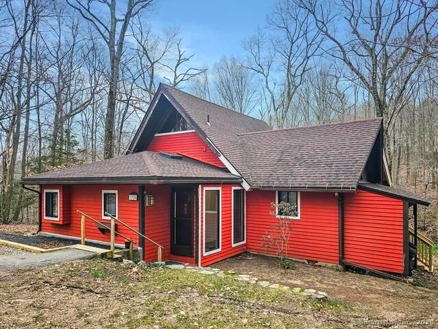 1725 Great Hill Rd, Guilford, CT 06437