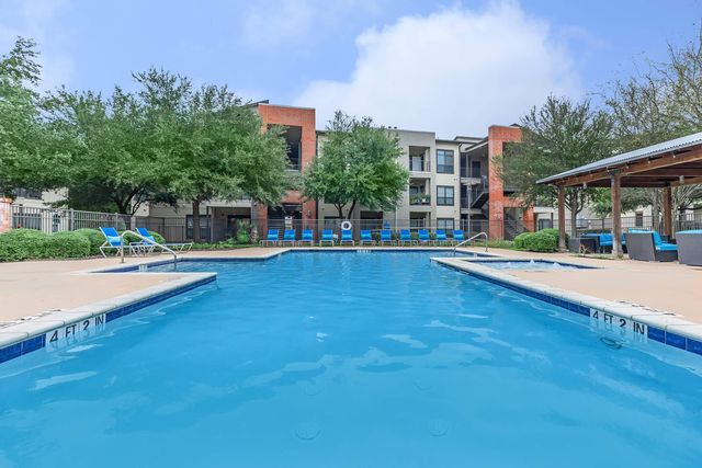 6212 Crow Ln #48275, Austin, TX 78745