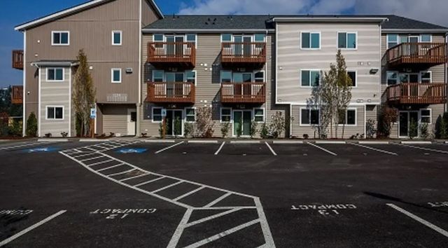 12210 Ambaum Blvd SW #302, Seattle, WA 98146