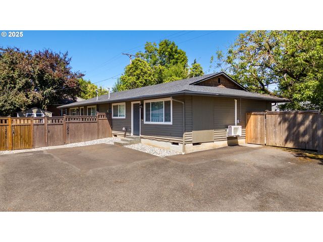 1200 W  McLoughlin Blvd, Vancouver, WA 98660