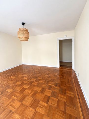 9 Seaman Ave #1J, New York, NY 10034