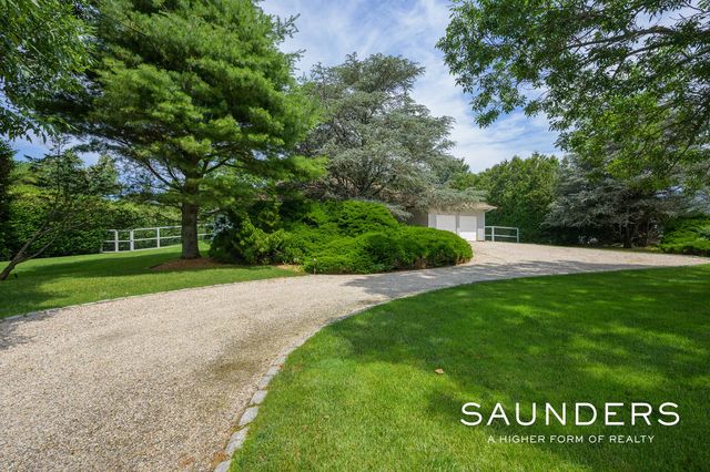 11 Winding Way, Water Mill, NY 11976