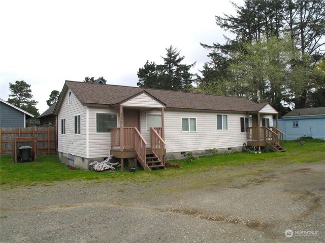 1009 (1005) 43rd Place, Seaview, WA 98644