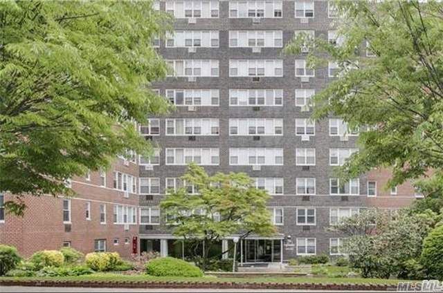 16420 Highland Ave #8R, Queens, NY 11432